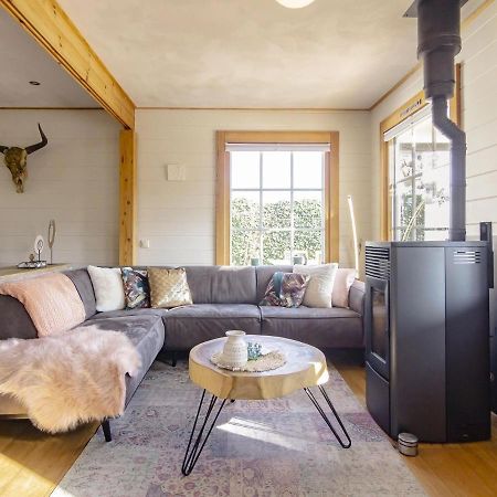 Beautiful Holiday Home With Private Terrace Kropswolde Buitenkant foto